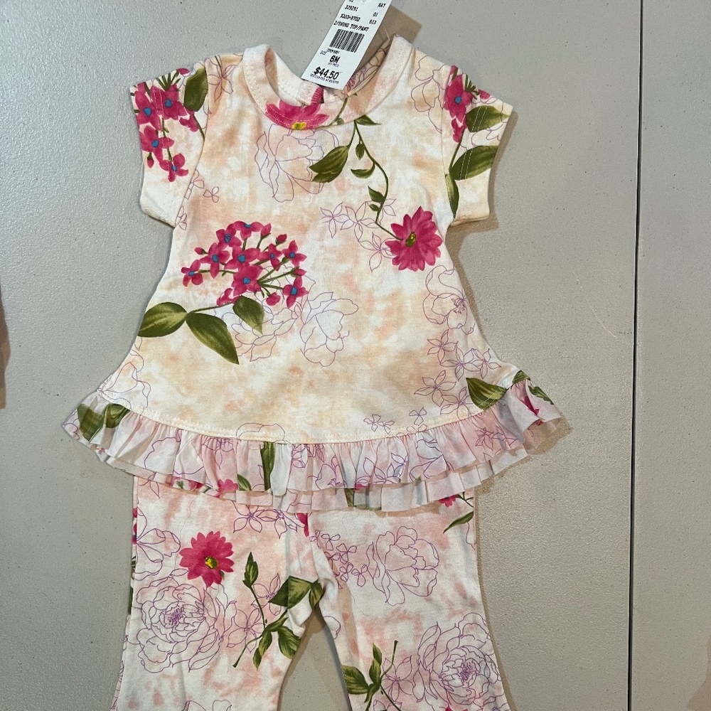 Beautiful top and bottom set for baby